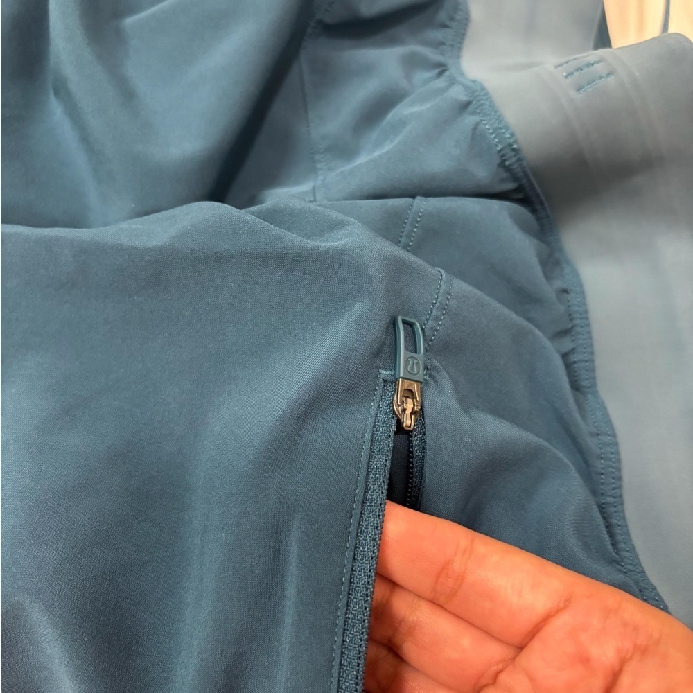 LULULEMON ATHLETICA TEAL ATHLETIC SHORT WITH A POCKET IN THE SIDE SIZE M - Picture 6 of 12